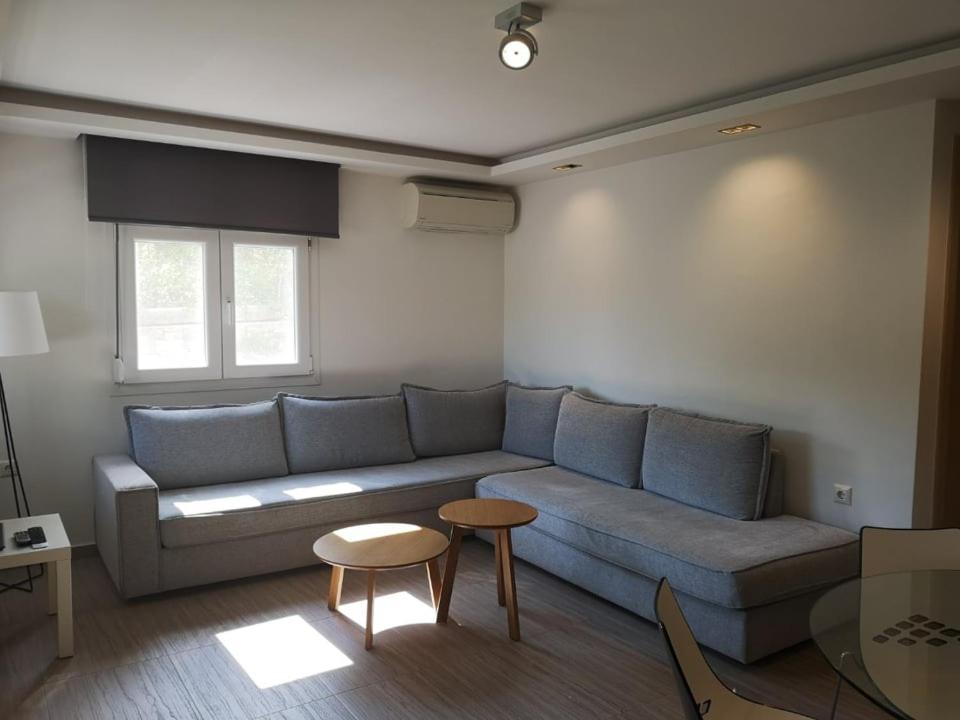 보우르보우로우 Fillis House 아파트 외부 사진