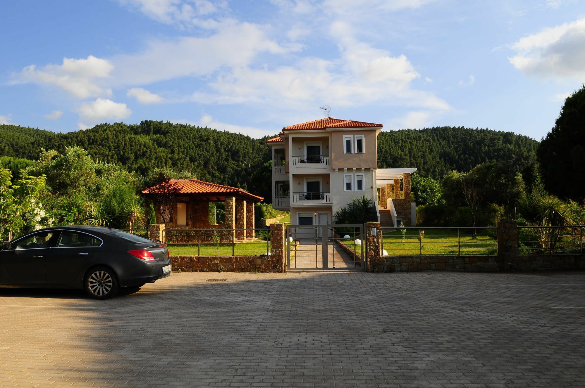 보우르보우로우 Fillis House 아파트 외부 사진